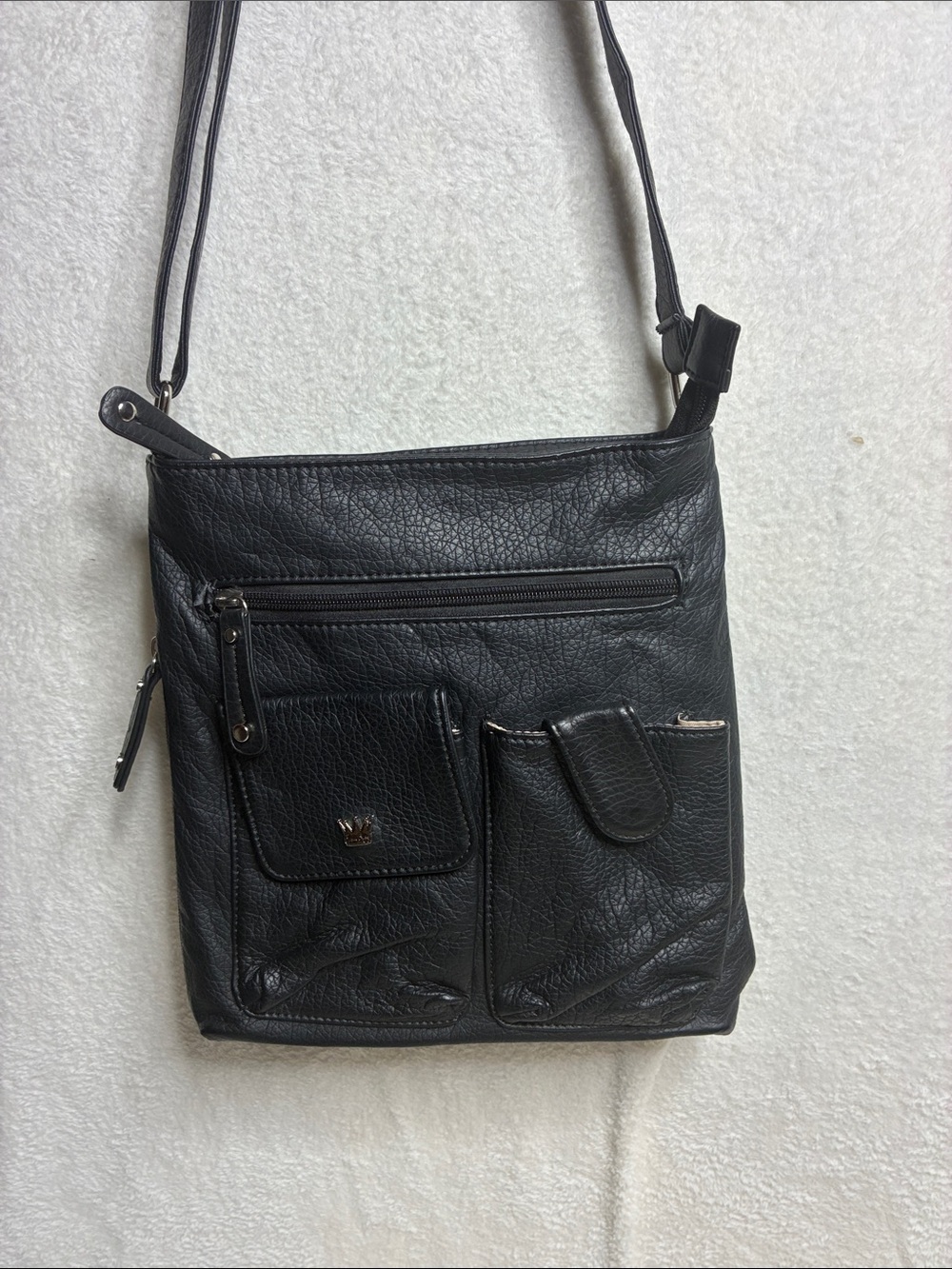 Black Leather Multi-Pocket Crossbody Bag - Unbranded.conceal weapons purse.